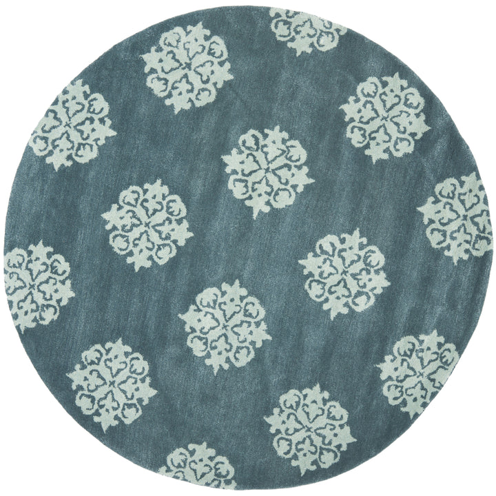 SAFAVIEH Soho Collection SOH424B Handmade Blue Rug Image 4