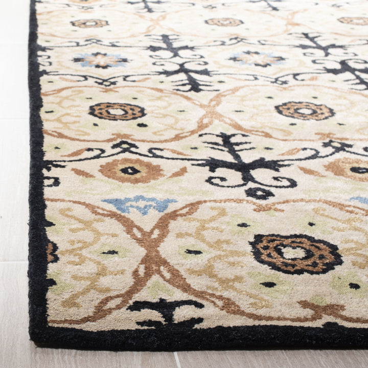 SAFAVIEH Soho SOH446A Handmade Ivory / Multi Rug Image 4