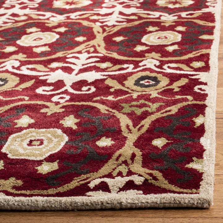 SAFAVIEH Soho Collection SOH446B Handmade Red / Multi Rug Image 4