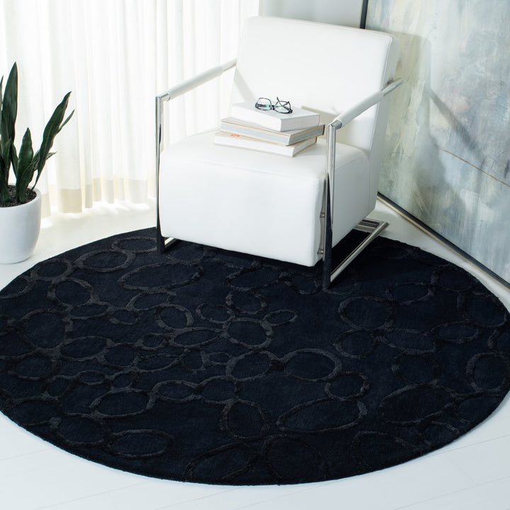 SAFAVIEH Soho Collection SOH515B Handmade Black Rug Image 2