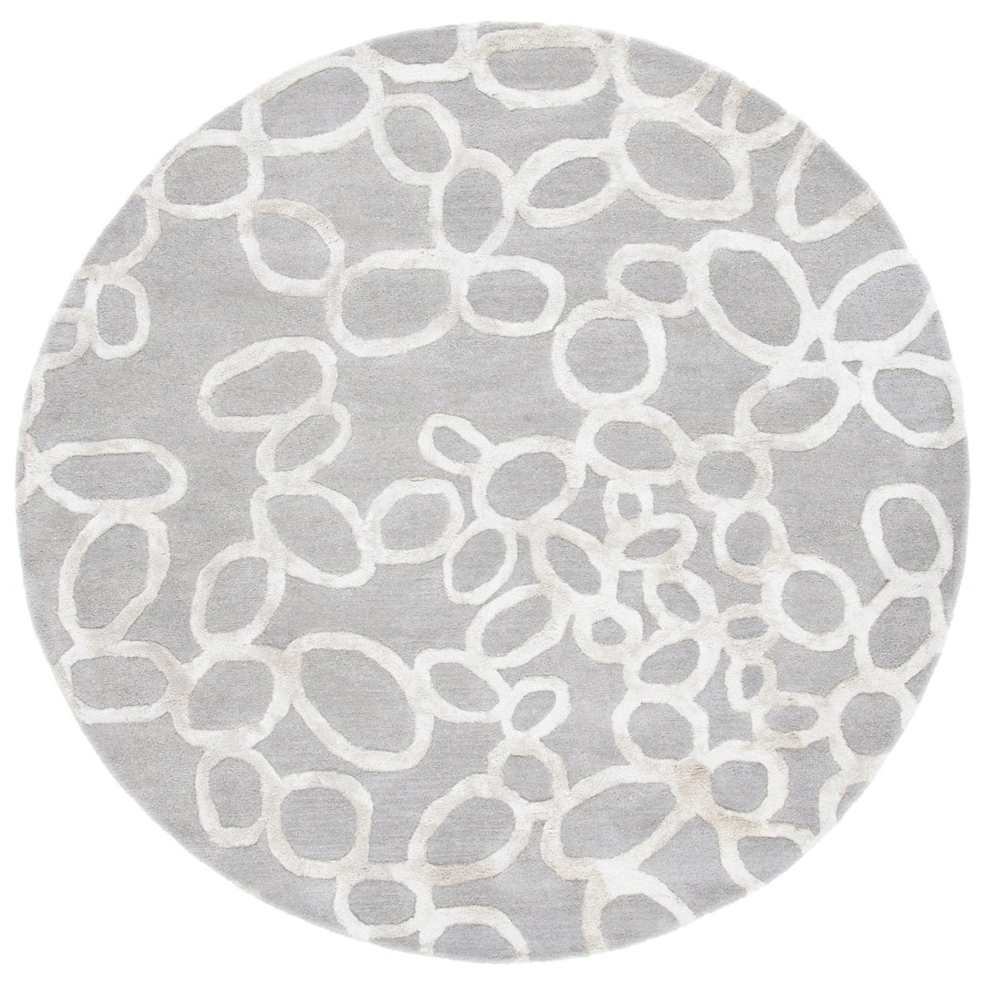 SAFAVIEH Soho Collection SOH515A Handmade Grey Rug Image 4