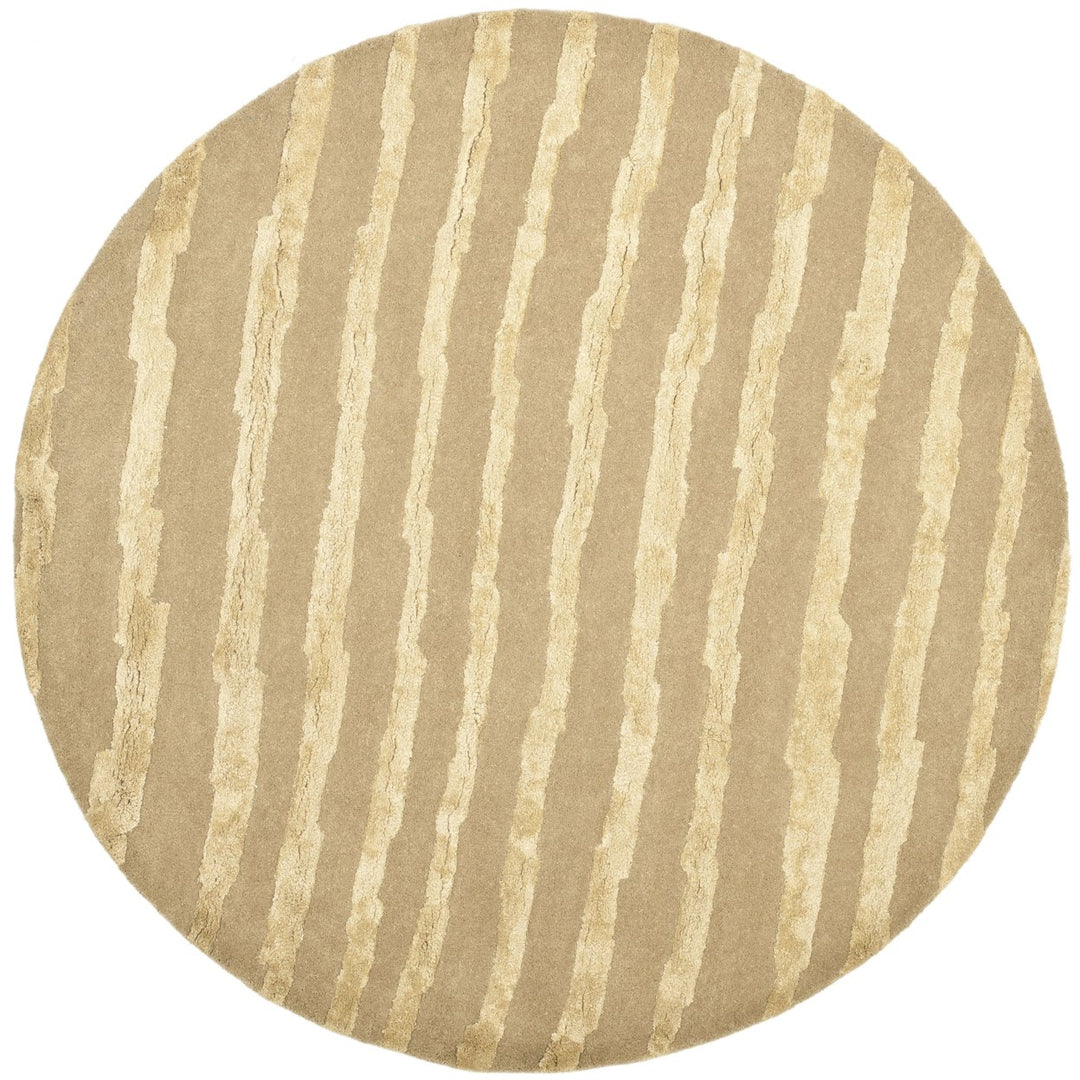 SAFAVIEH Soho Collection SOH519B Handmade Beige/Gold Rug Image 4