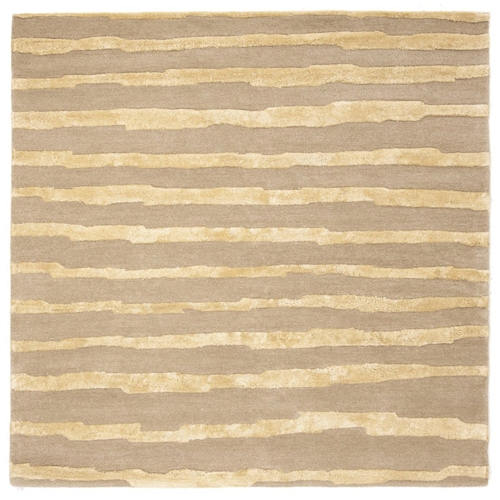 SAFAVIEH Soho Collection SOH519B Handmade Beige/Gold Rug Image 6