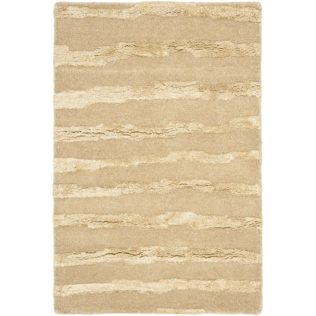 SAFAVIEH Soho Collection SOH519B Handmade Beige/Gold Rug Image 9