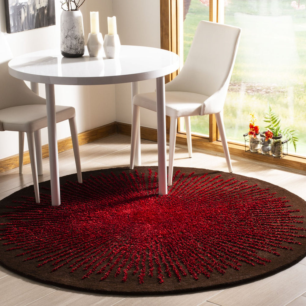 SAFAVIEH Soho Collection SOH655T Handmade Brown / Red Rug Image 2