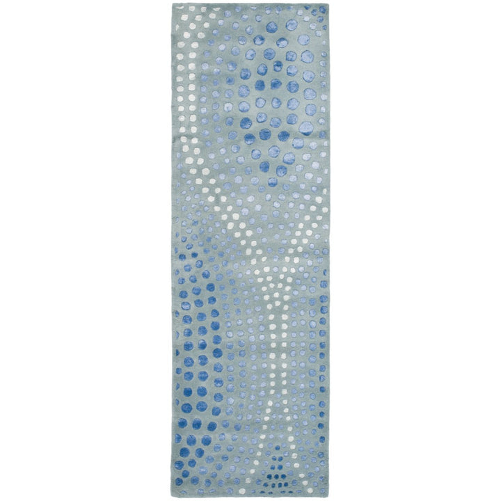 SAFAVIEH Soho Collection SOH654B Handmade Light Blue Rug Image 5