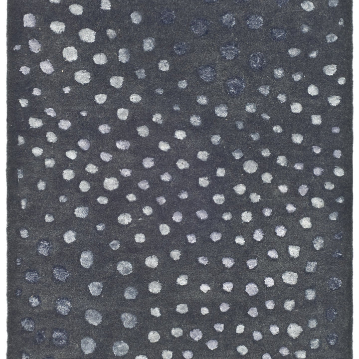 SAFAVIEH Soho Collection SOH654A Handmade Dark Grey Rug Image 8