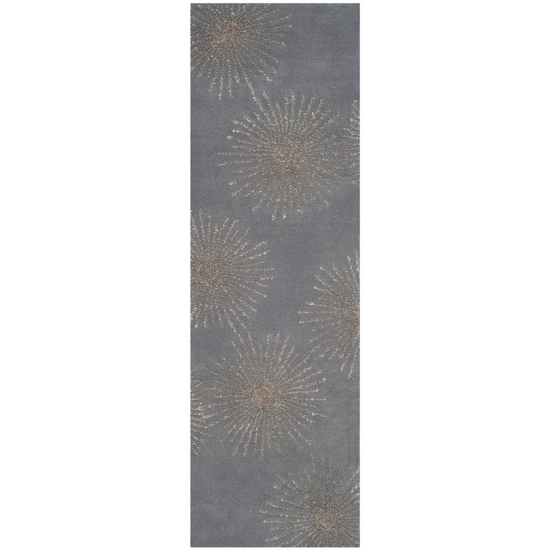 SAFAVIEH Soho SOH712E Handmade Dark Grey / Silver Rug Image 1