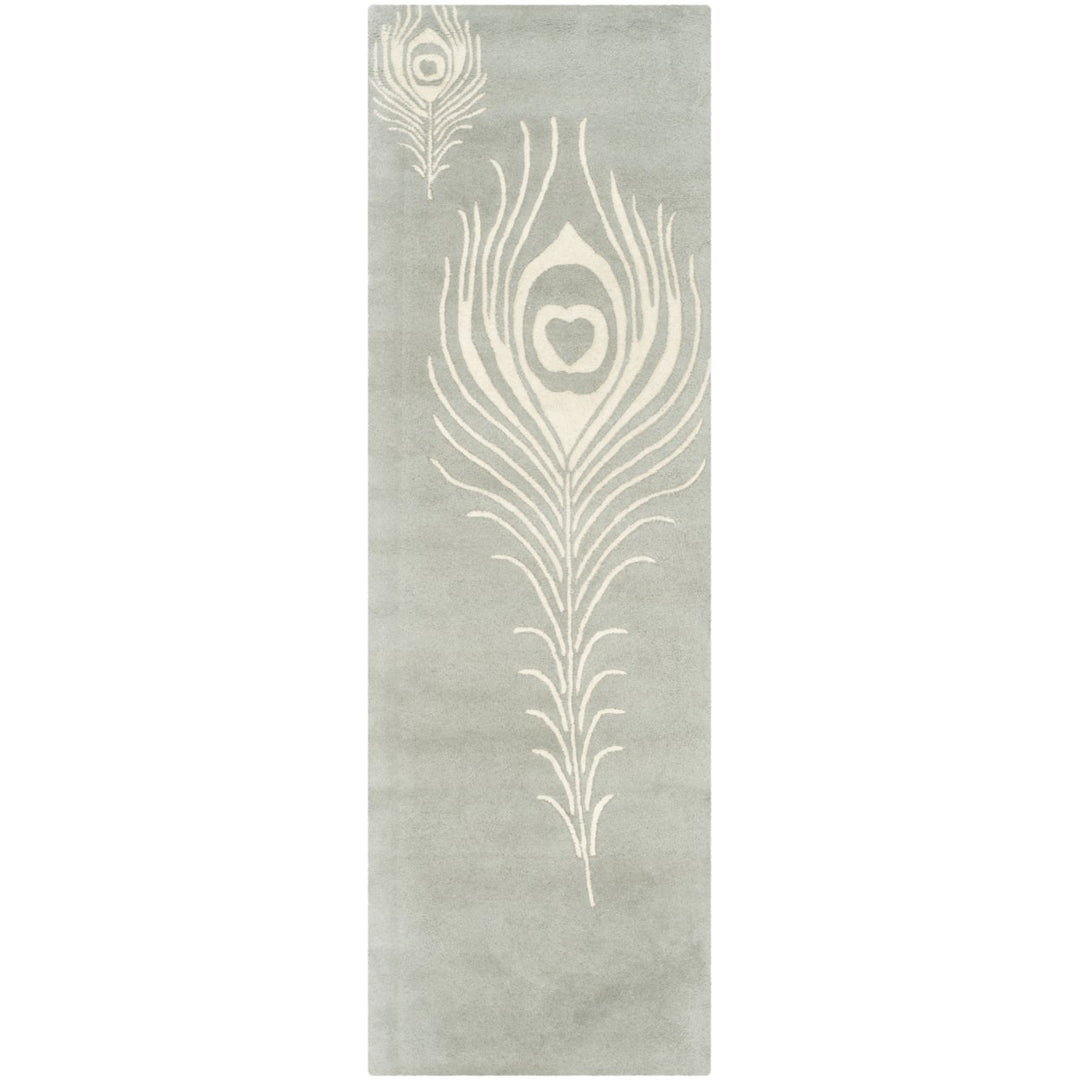 SAFAVIEH Soho Collection SOH704C Handmade Grey/Ivory Rug Image 1