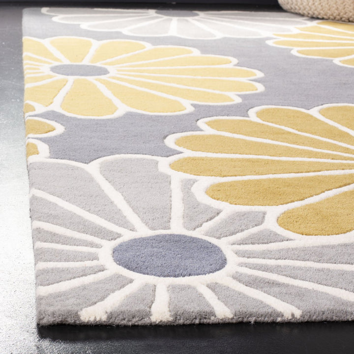 SAFAVIEH Soho SOH705A Handmade Grey / Yellow Rug Image 7