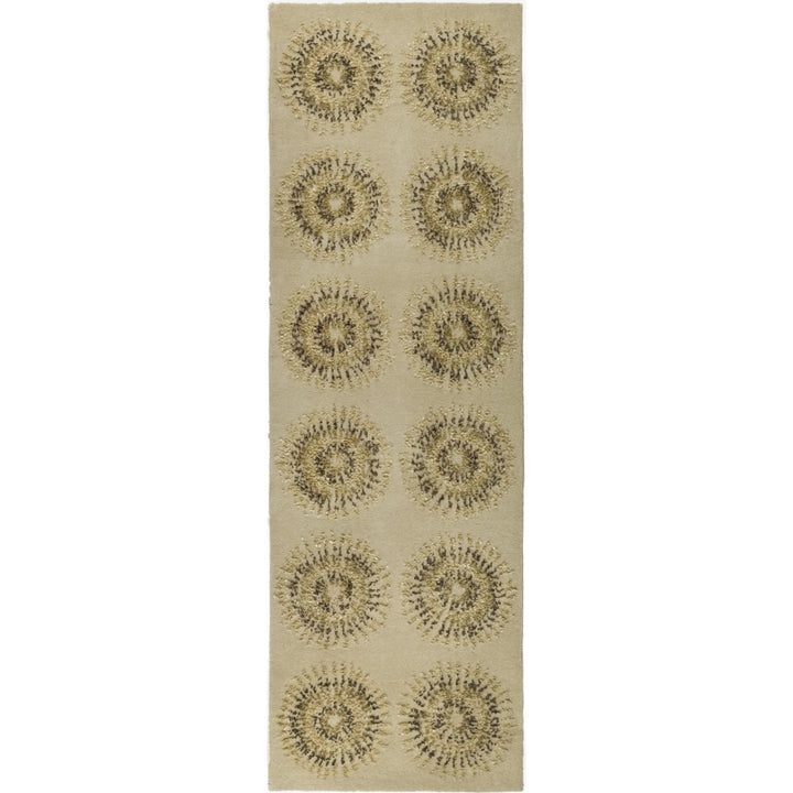 SAFAVIEH Soho Collection SOH719A Handmade Beige/Gold Rug Image 1