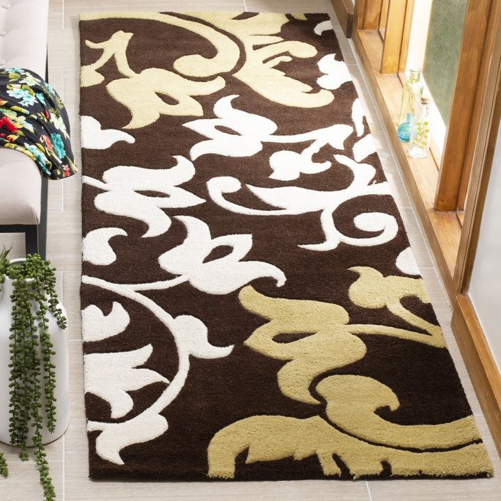 SAFAVIEH Soho SOH760A Handmade Brown / Multi Rug Image 2