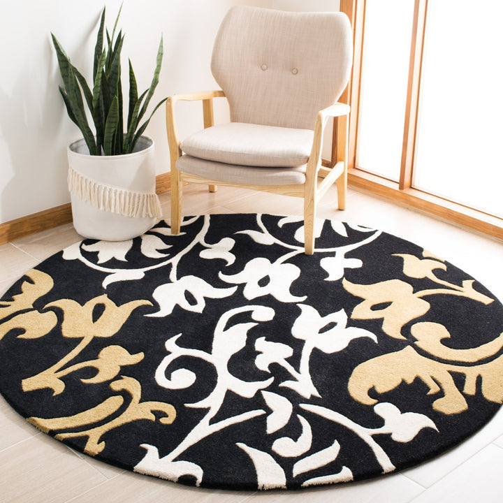 SAFAVIEH Soho SOH760C Handmade Black / Multi Rug Image 2