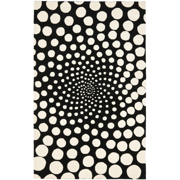 SAFAVIEH Soho SOH766B Handmade Black / Ivory Rug Image 1