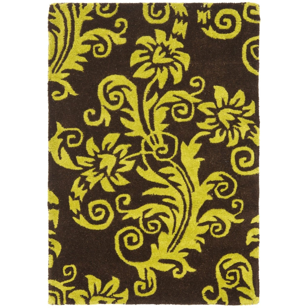 SAFAVIEH Soho SOH765D Handmade Brown / Green Rug Image 7