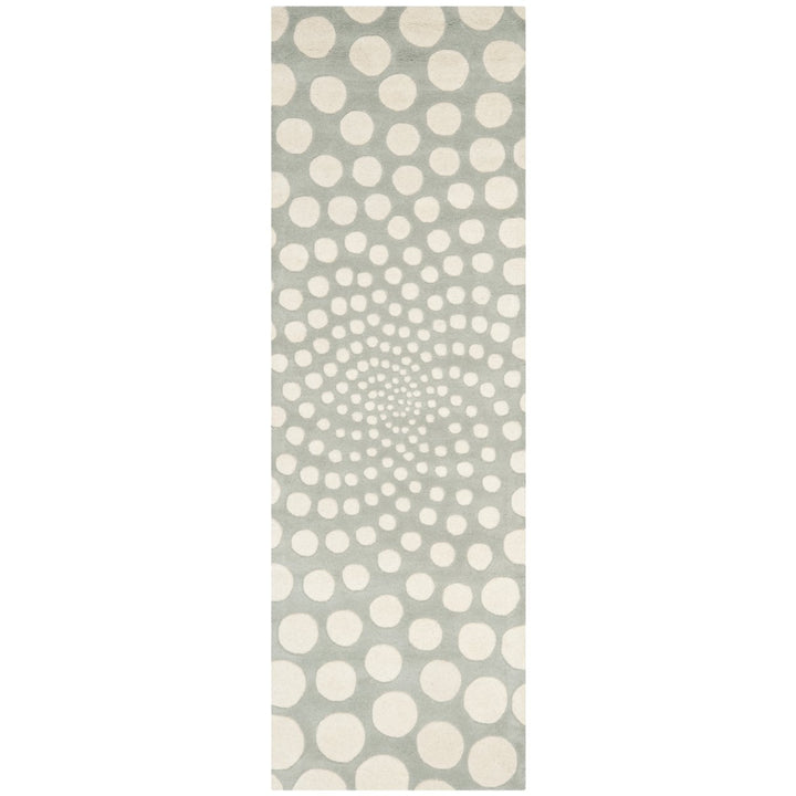 SAFAVIEH Soho Collection SOH766D Handmade Grey/Ivory Rug Image 1