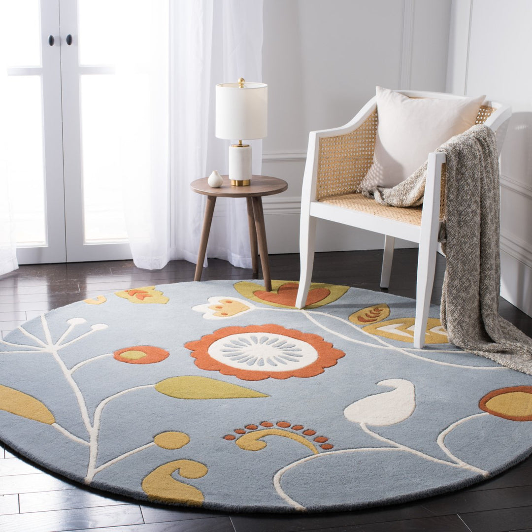 SAFAVIEH Soho SOH772A Handmade Light Blue / Multi Rug Image 2