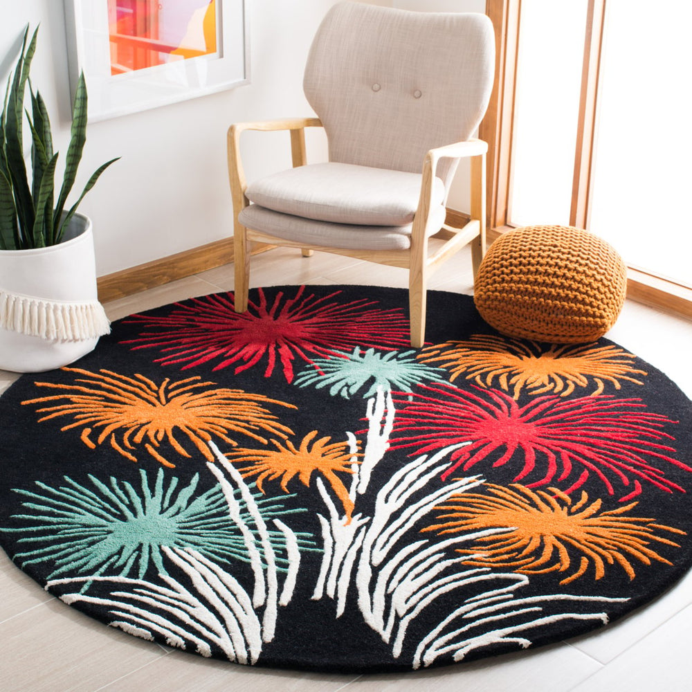 SAFAVIEH Soho SOH775A Handmade Black / Multi Rug Image 2