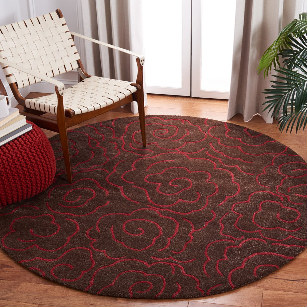 SAFAVIEH Soho SOH812D Handmade Chocolate / Red Rug Image 2