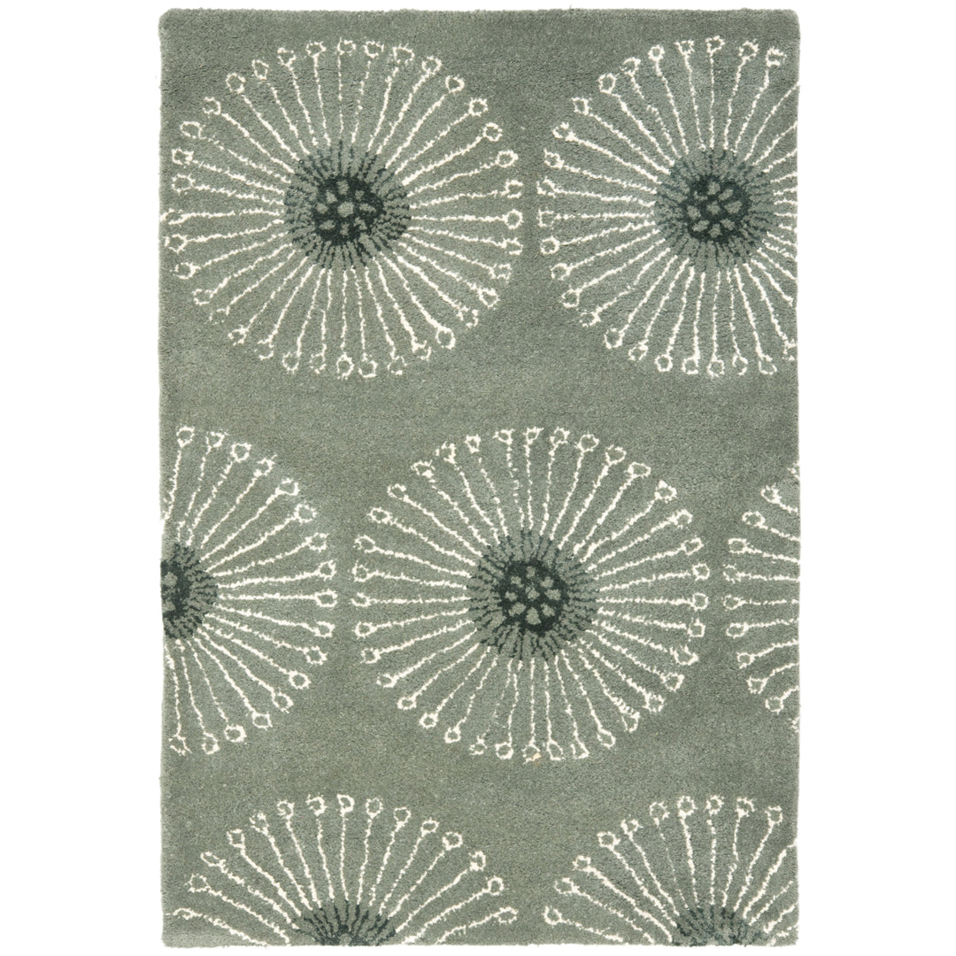 SAFAVIEH Soho Collection SOH821C Handmade Grey/Ivory Rug Image 8