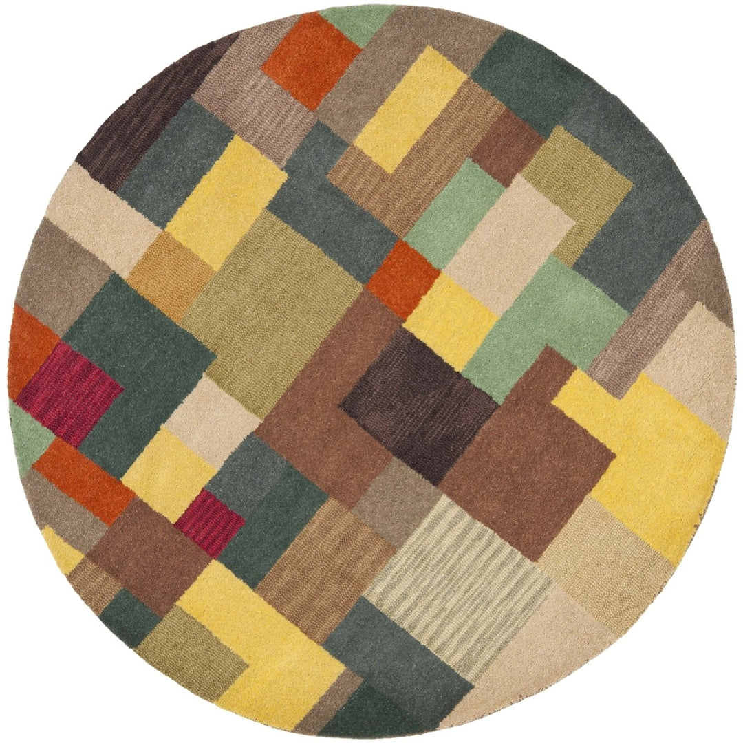 SAFAVIEH Soho Collection SOH923A Handmade Multi Rug Image 1