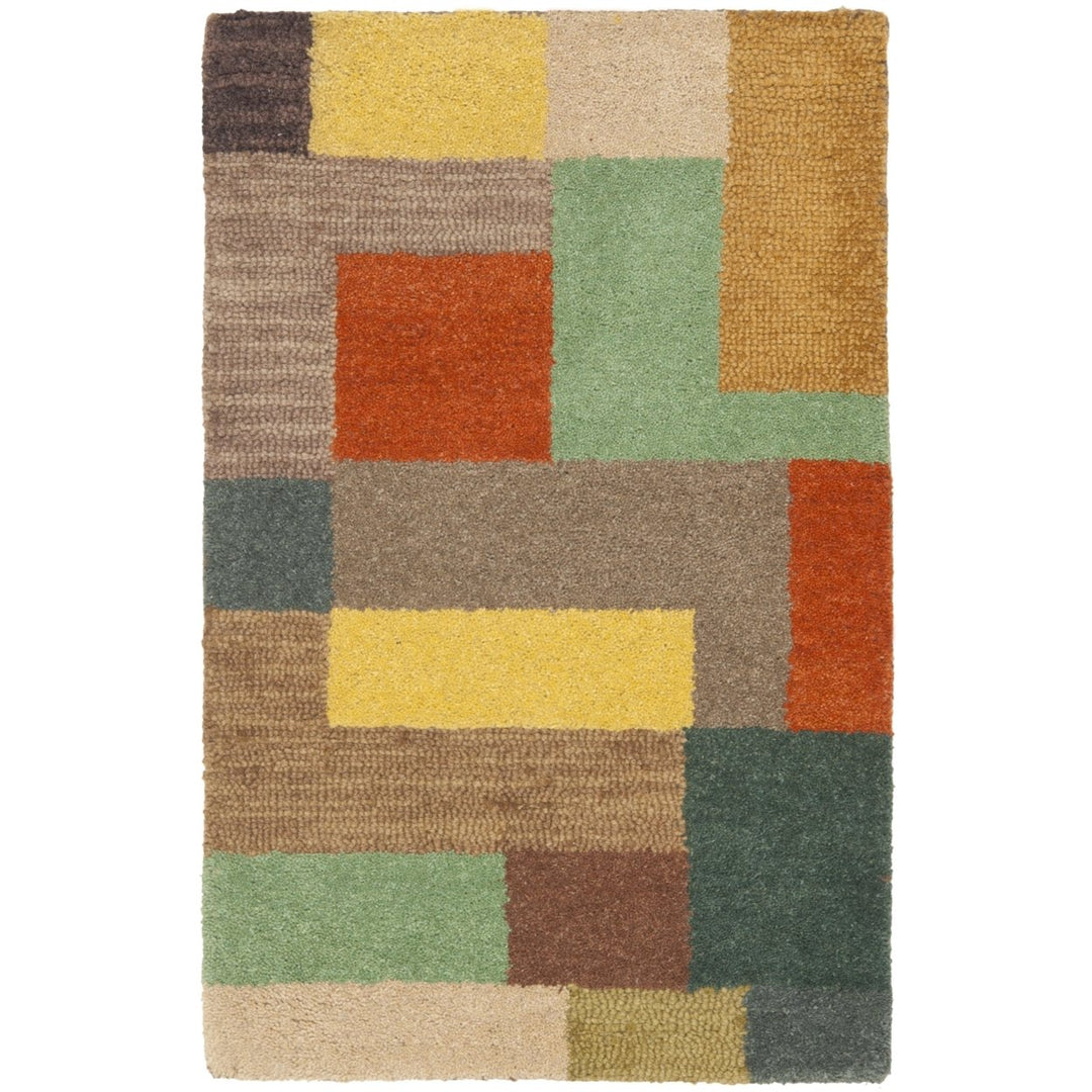 SAFAVIEH Soho Collection SOH923A Handmade Multi Rug Image 8