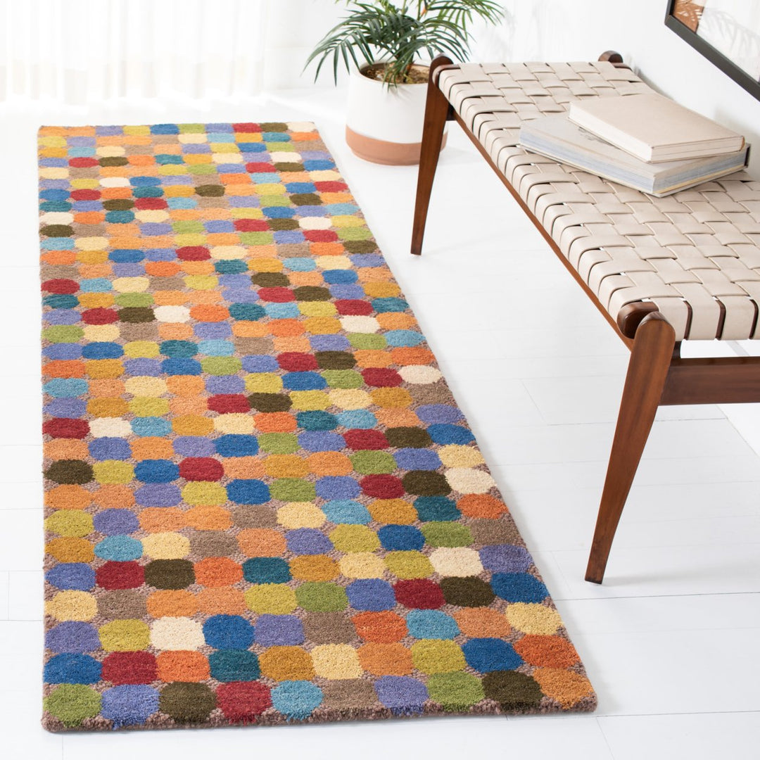 SAFAVIEH Soho Collection SOH922A Handmade Multi Rug Image 3