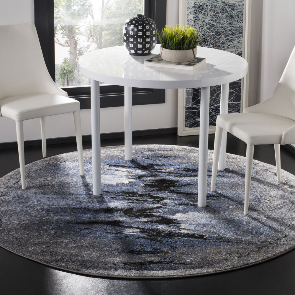 SAFAVIEH Spirit Collection SPR125M Blue / Charcoal Rug Image 2