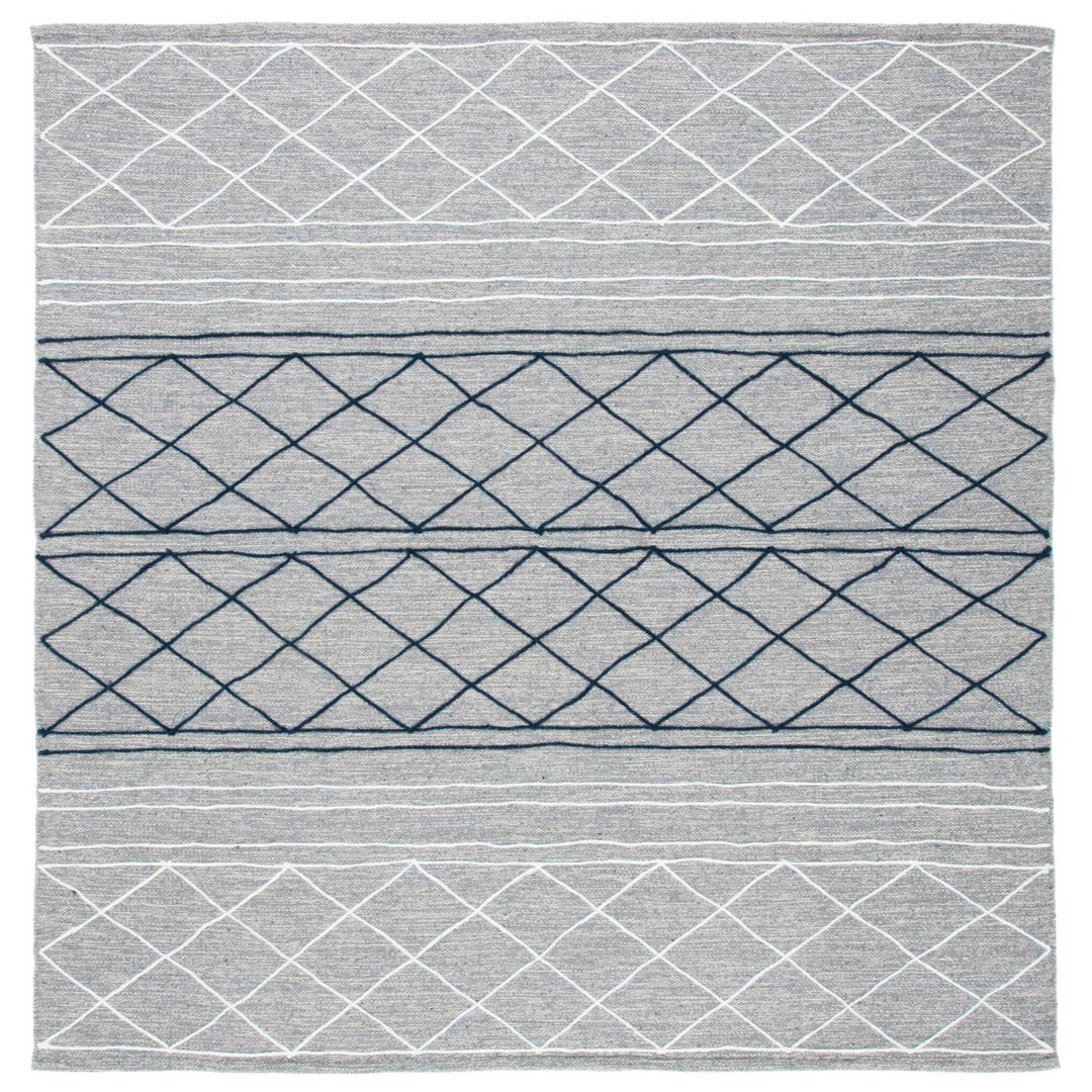 SAFAVIEH Striped Kilim STK507G Silver / Grey Rug Image 7