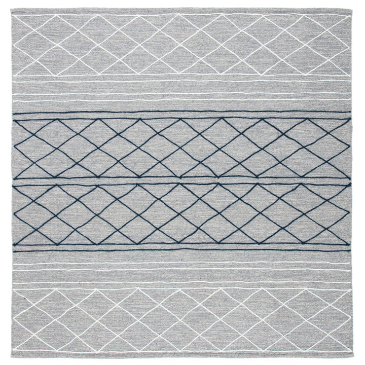 SAFAVIEH Striped Kilim STK507G Silver / Grey Rug Image 7