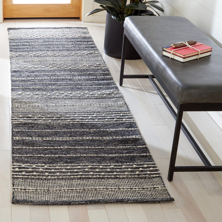 SAFAVIEH Striped Kilim STK516Z Black / Ivory Rug Image 2