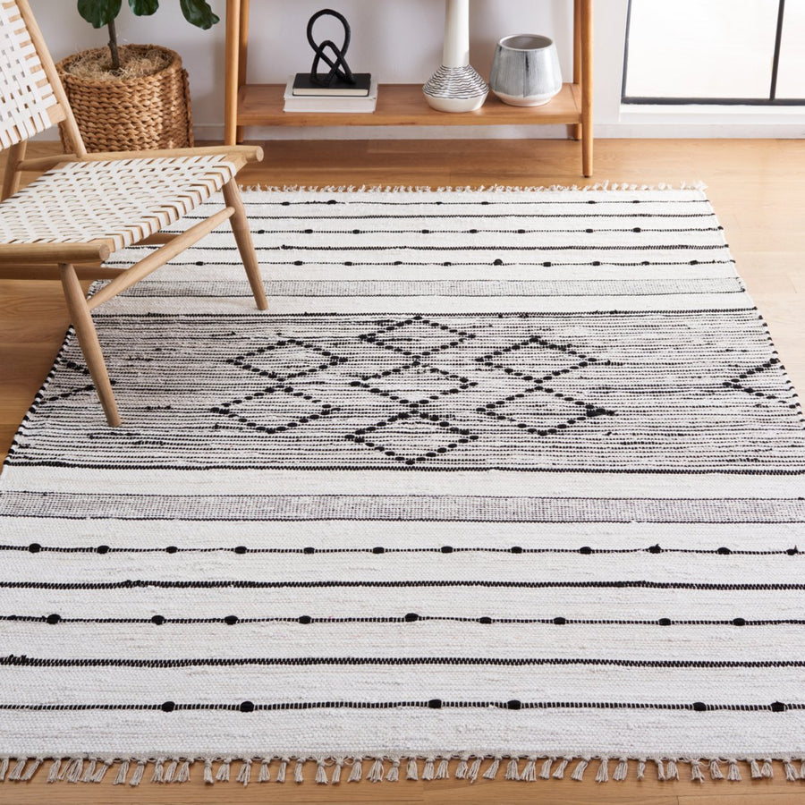 SAFAVIEH Striped Kilim STK203A Ivory / Black Rug Image 1