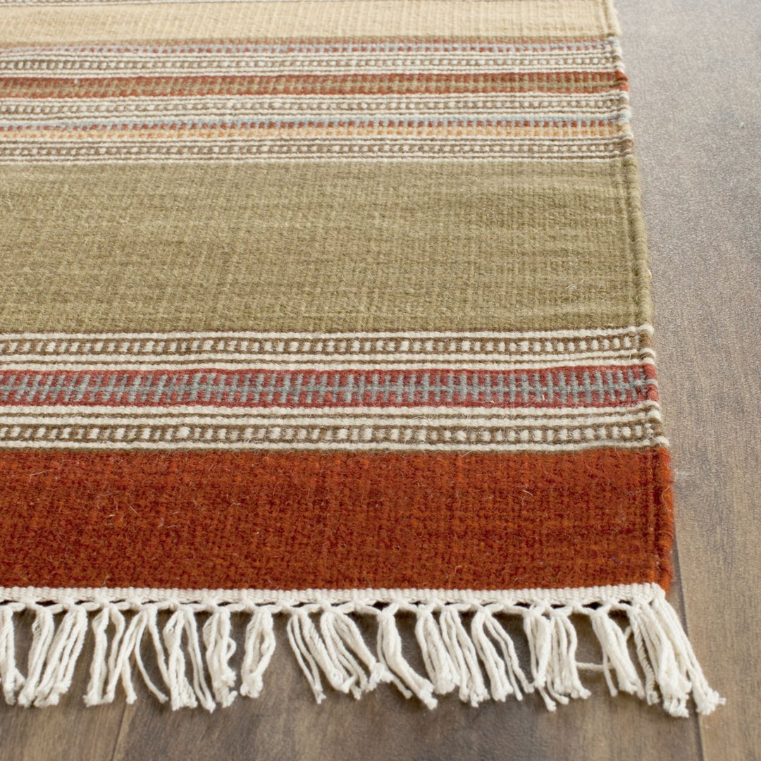 SAFAVIEH Striped Kilim STK317A Handwoven Green Rug Image 5