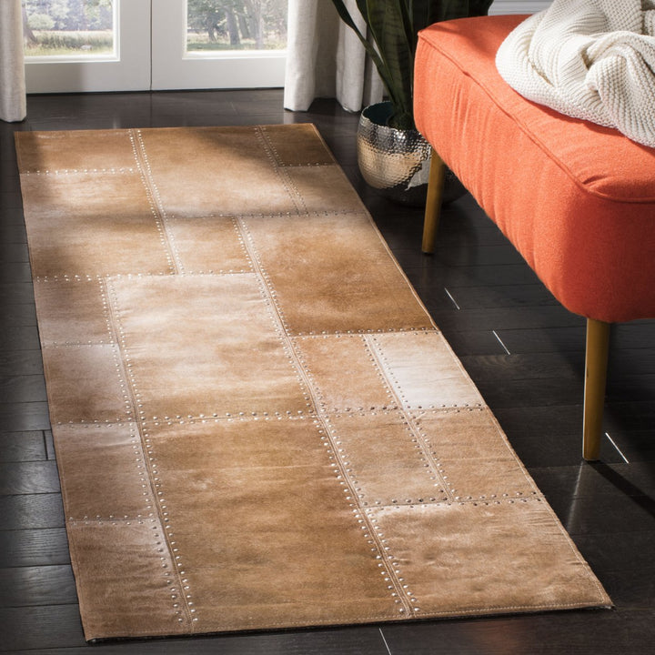 SAFAVIEH Studio Leather STL174B Handwoven Beige Rug Image 2