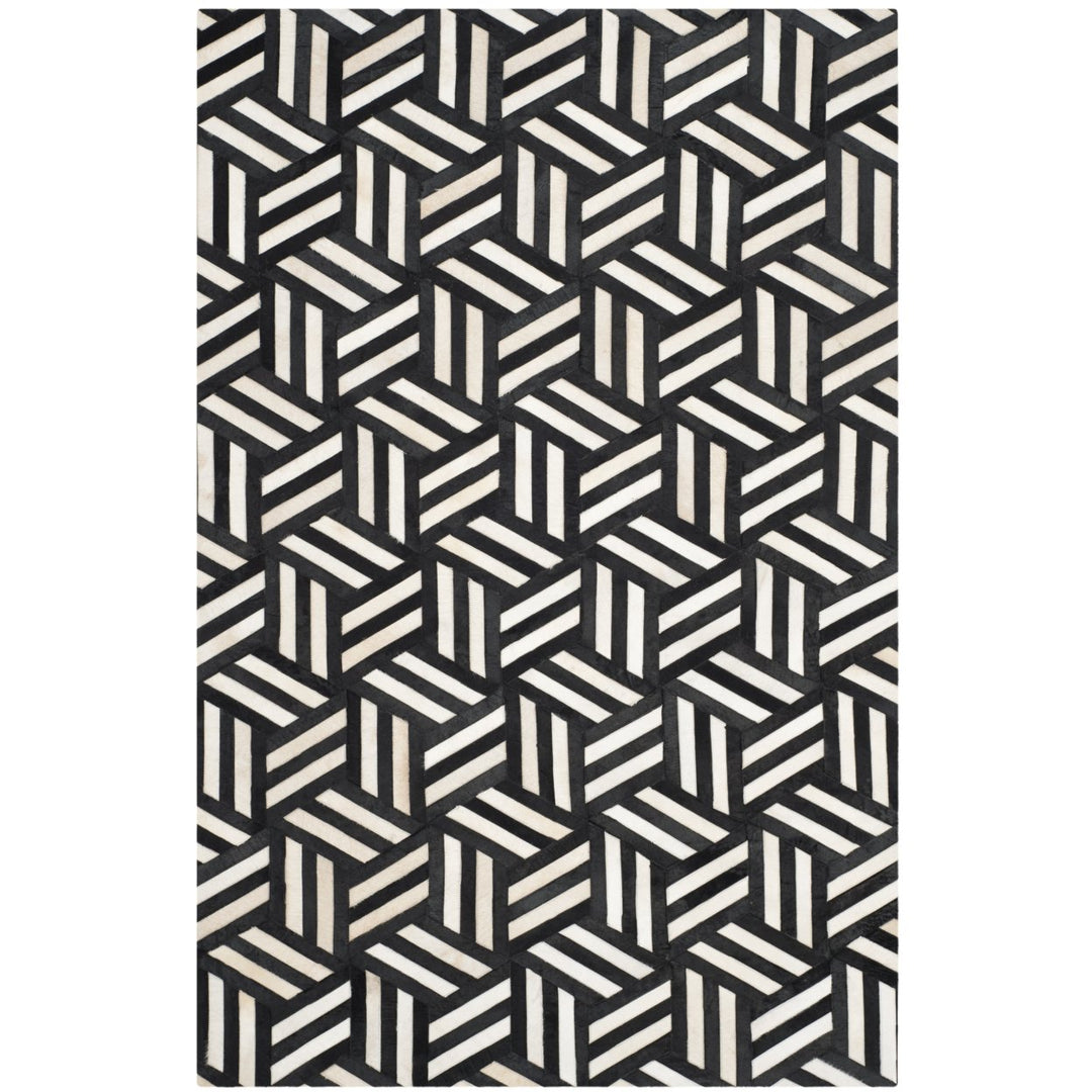 SAFAVIEH Studio Leather STL219A Ivory / Black Rug Image 1