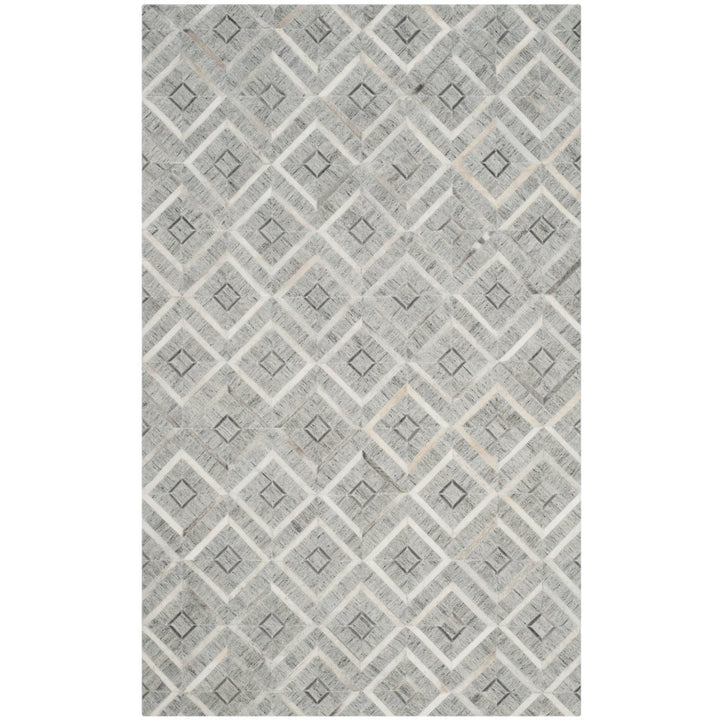 SAFAVIEH Studio Leather STL220A Ivory / Grey Rug Image 1