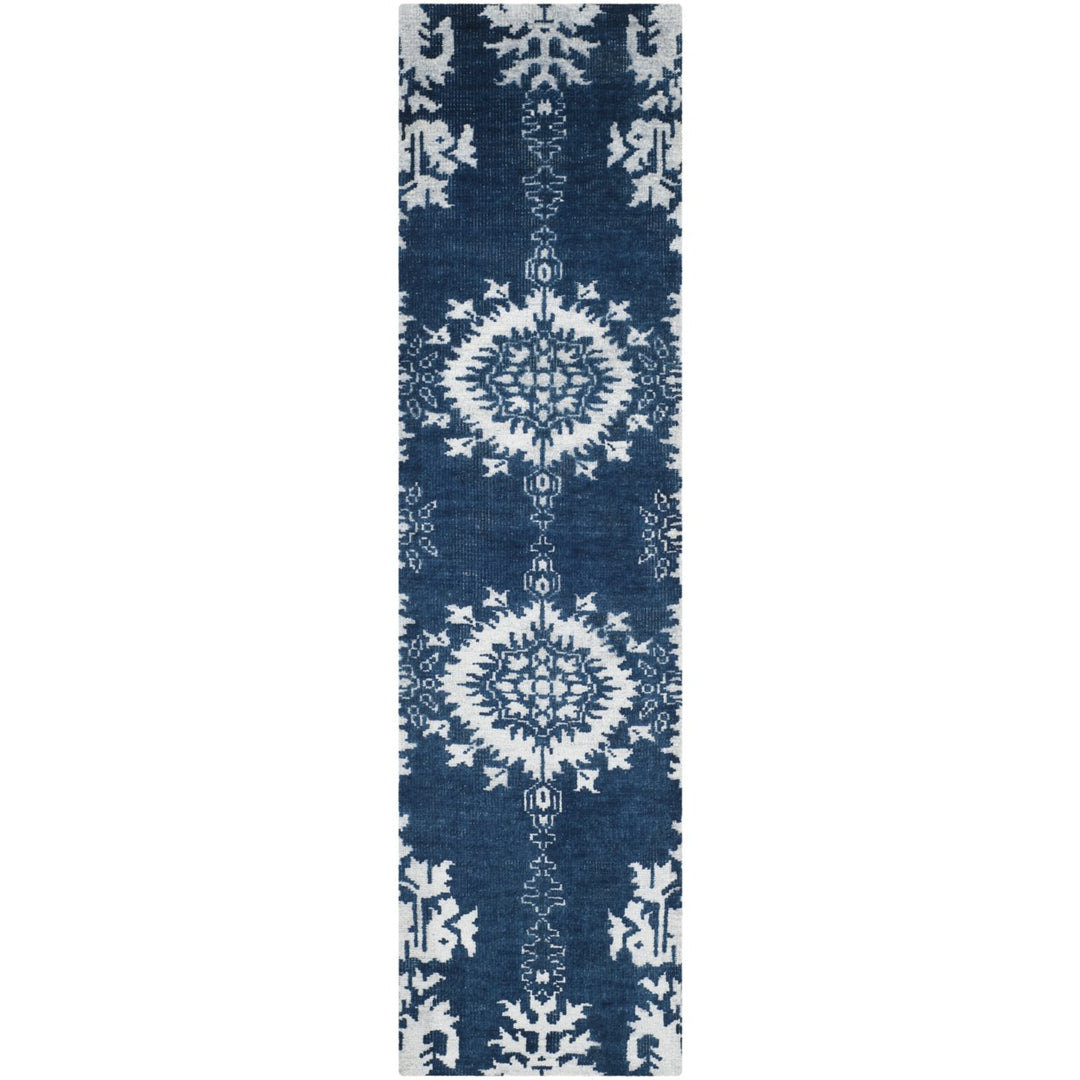 SAFAVIEH Stone Wash STW235B Hand-knotted Indigo Rug Image 1