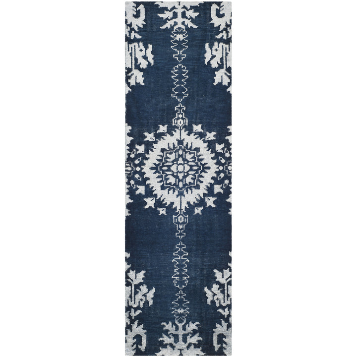 SAFAVIEH Stone Wash STW235B Hand-knotted Indigo Rug Image 4