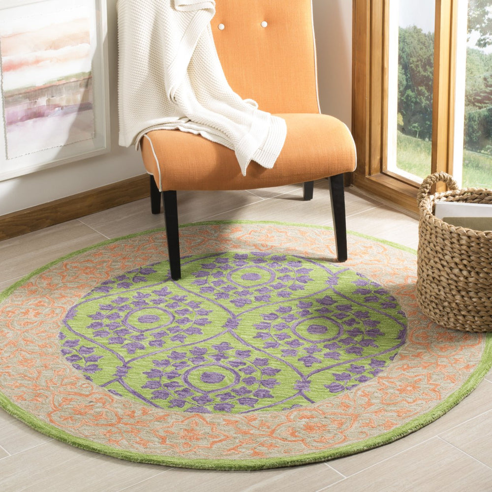 SAFAVIEH Suzani SZN102A Hand-hooked Green / Violet Rug Image 2