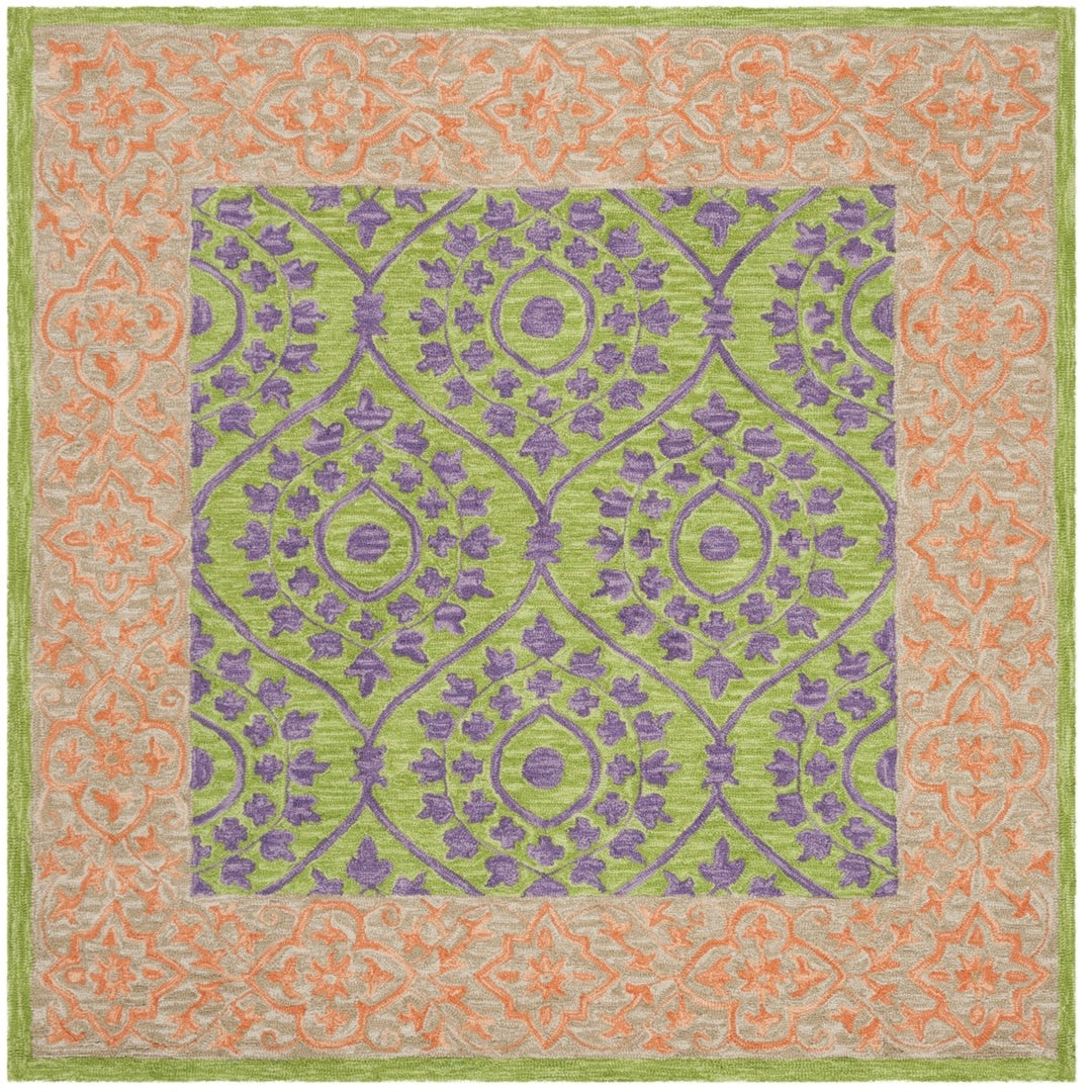 SAFAVIEH Suzani SZN102A Hand-hooked Green / Violet Rug Image 6