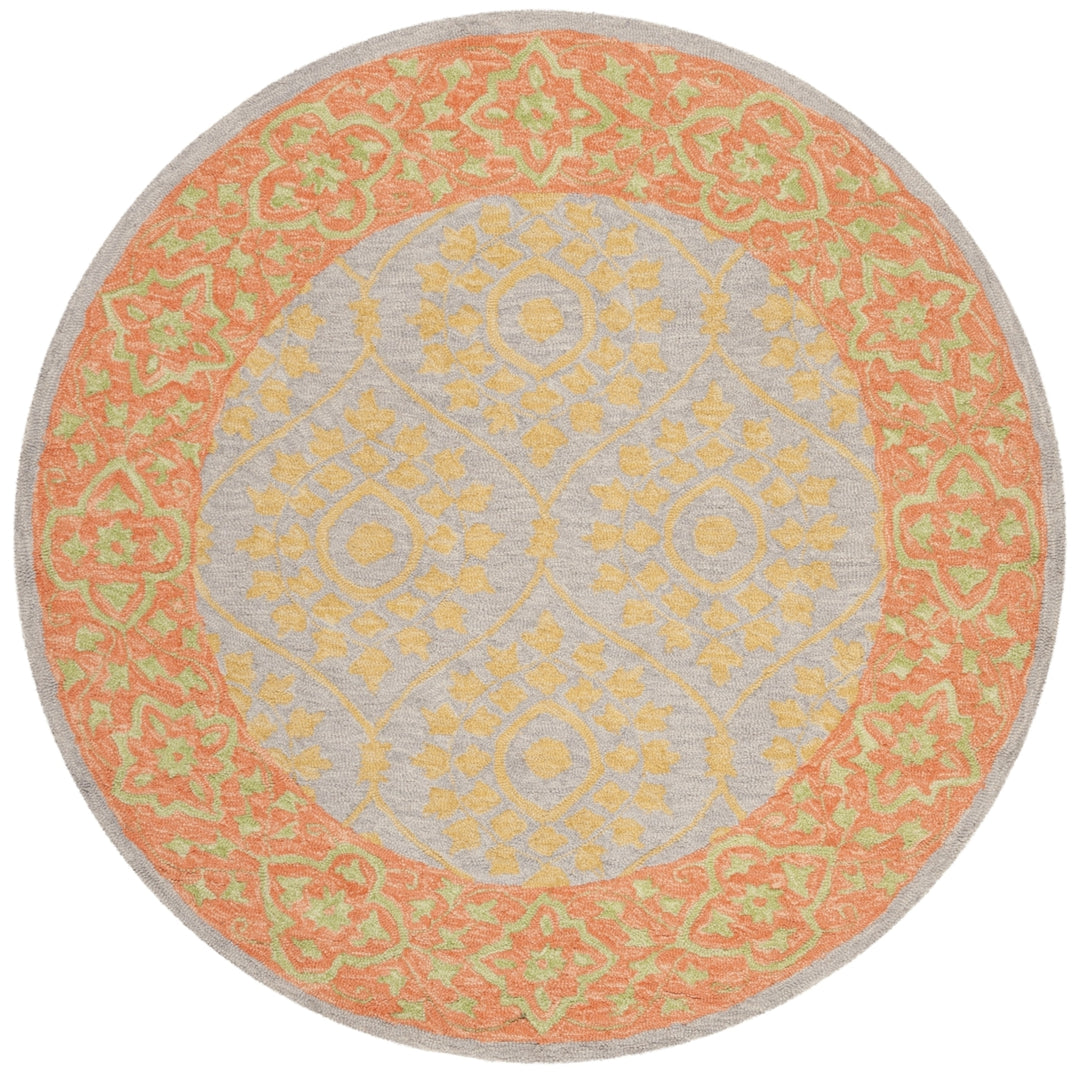 SAFAVIEH Suzani SZN105A Hand-hooked Orange / Silver Rug Image 4