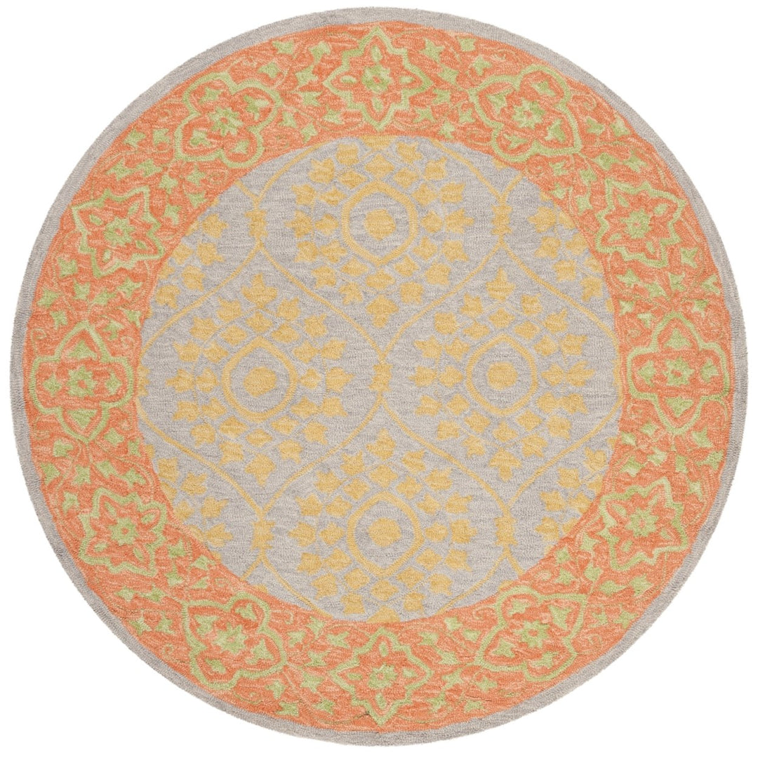 SAFAVIEH Suzani SZN105A Hand-hooked Orange / Silver Rug Image 1