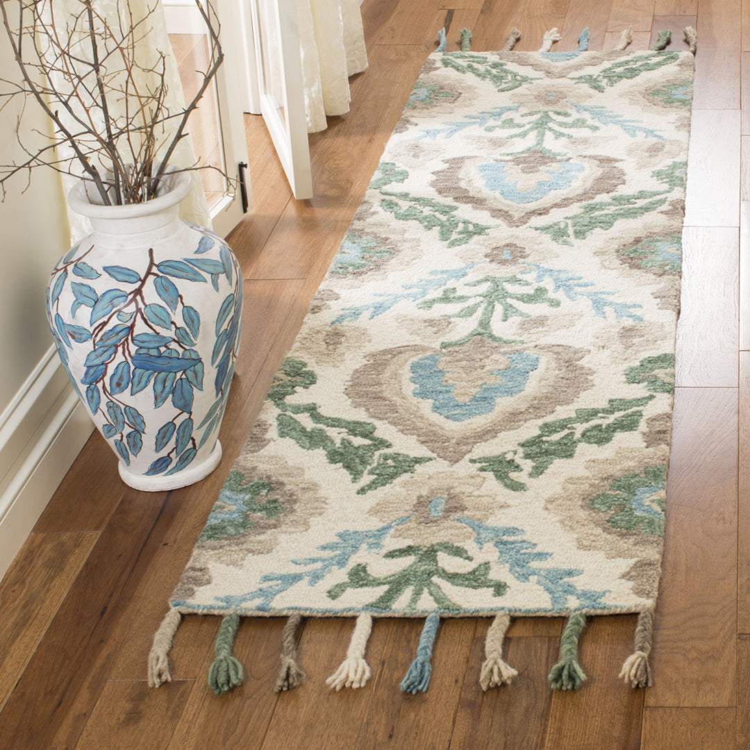 SAFAVIEH Suzani SZN207A Hand-hooked Ivory /Turquoise Rug Image 2