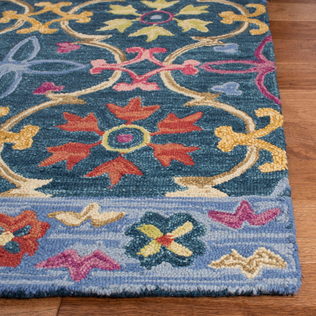 SAFAVIEH Suzani SZN310A Hand-hooked Blue / Multi Rug Image 4