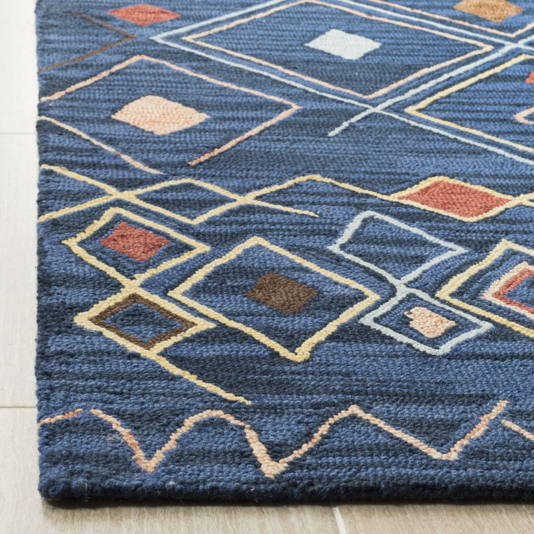 SAFAVIEH Suzani SZN316A Hand-hooked Blue / Multi Rug Image 4