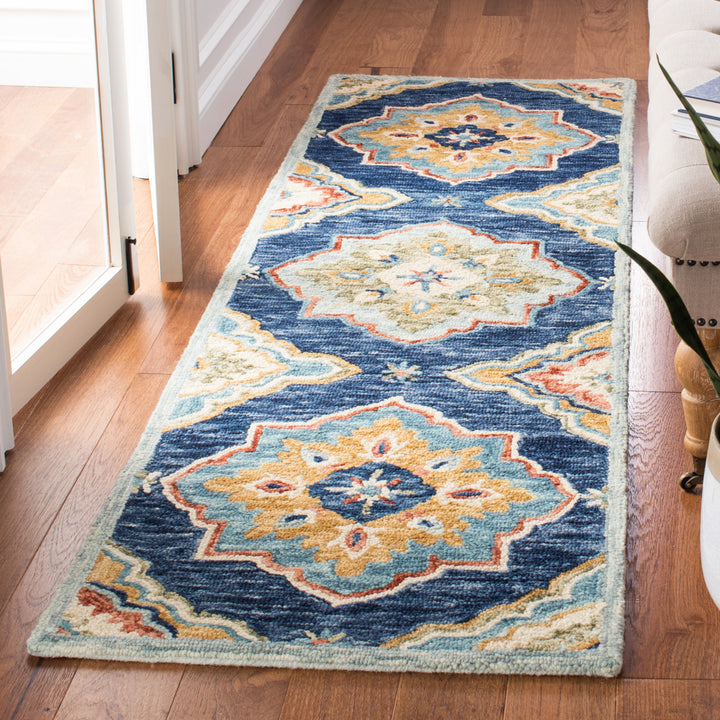 SAFAVIEH Suzani SZN503N Handmade Navy / Green Rug Image 3