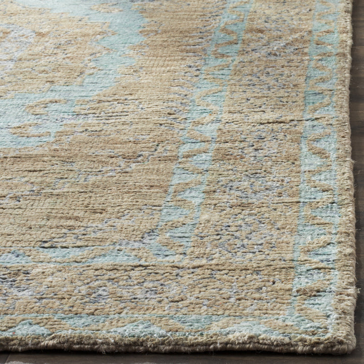 SAFAVIEH Tangier TGR605B Hand-knotted Seafoam / Beige Rug Image 3