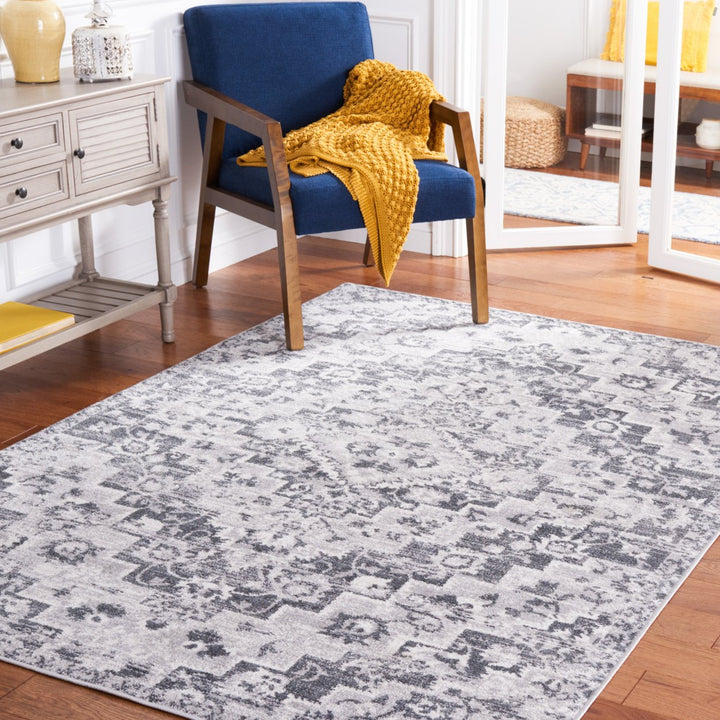 SAFAVIEH Toscana Collection TOS650F Grey / Ivory Rug Image 1