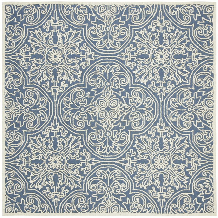 SAFAVIEH Trace TRC101B Handmade Blue / Ivory Rug Image 7