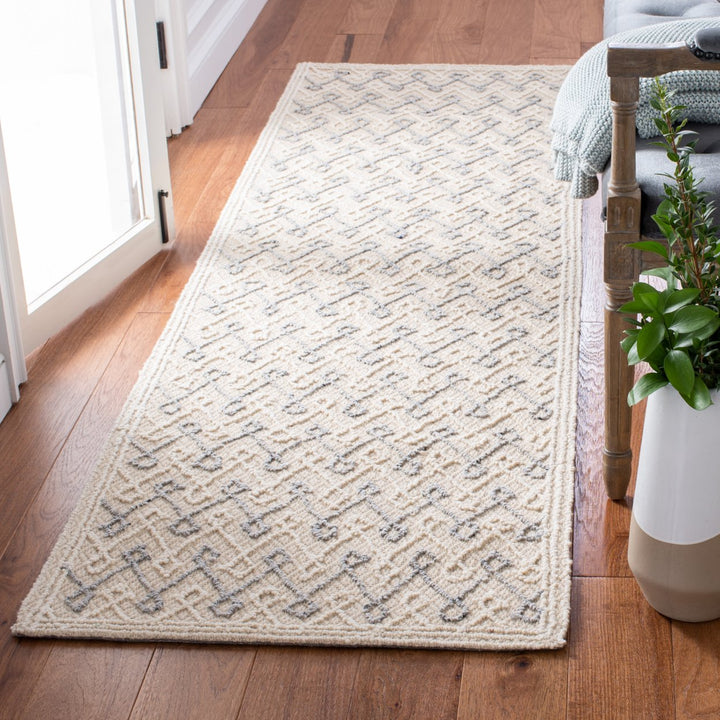 SAFAVIEH Trace TRC215F Handmade Grey / Beige Rug Image 2